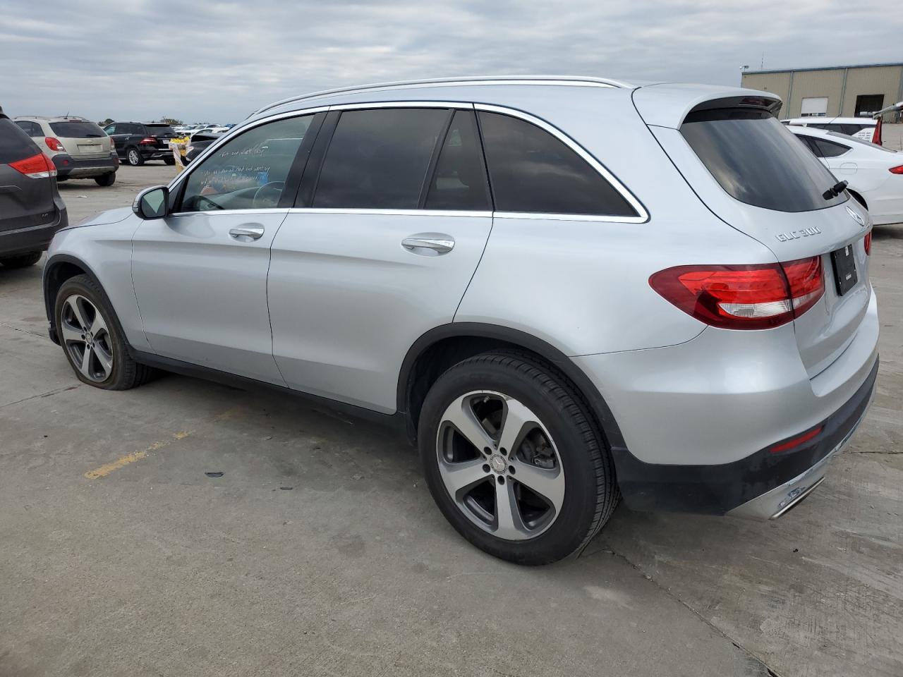 Obraz 2 z 2016 MERCEDES-BENZ GLC 300 2016 z VIN WDC0G4JB7GF008746
