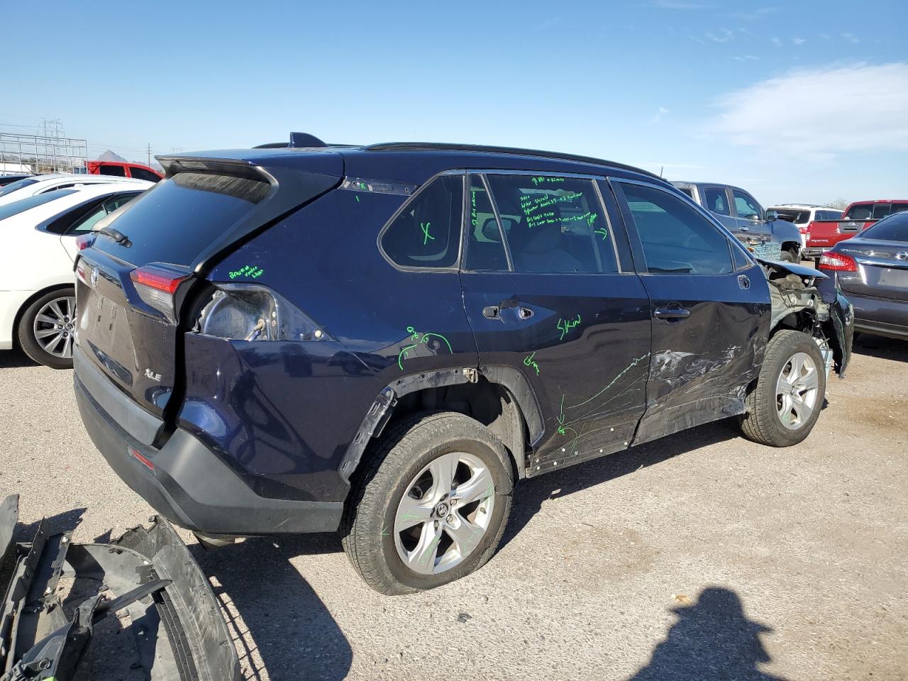 Image 3 of 2020 TOYOTA RAV4 XLE 2020 with VIN 2T3W1RFV7LC054038