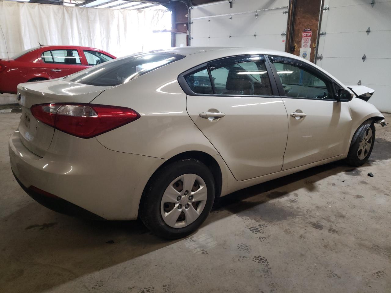Image 3 of 2015 KIA FORTE LX 2015 with VIN KNAFK4A6XF5289573