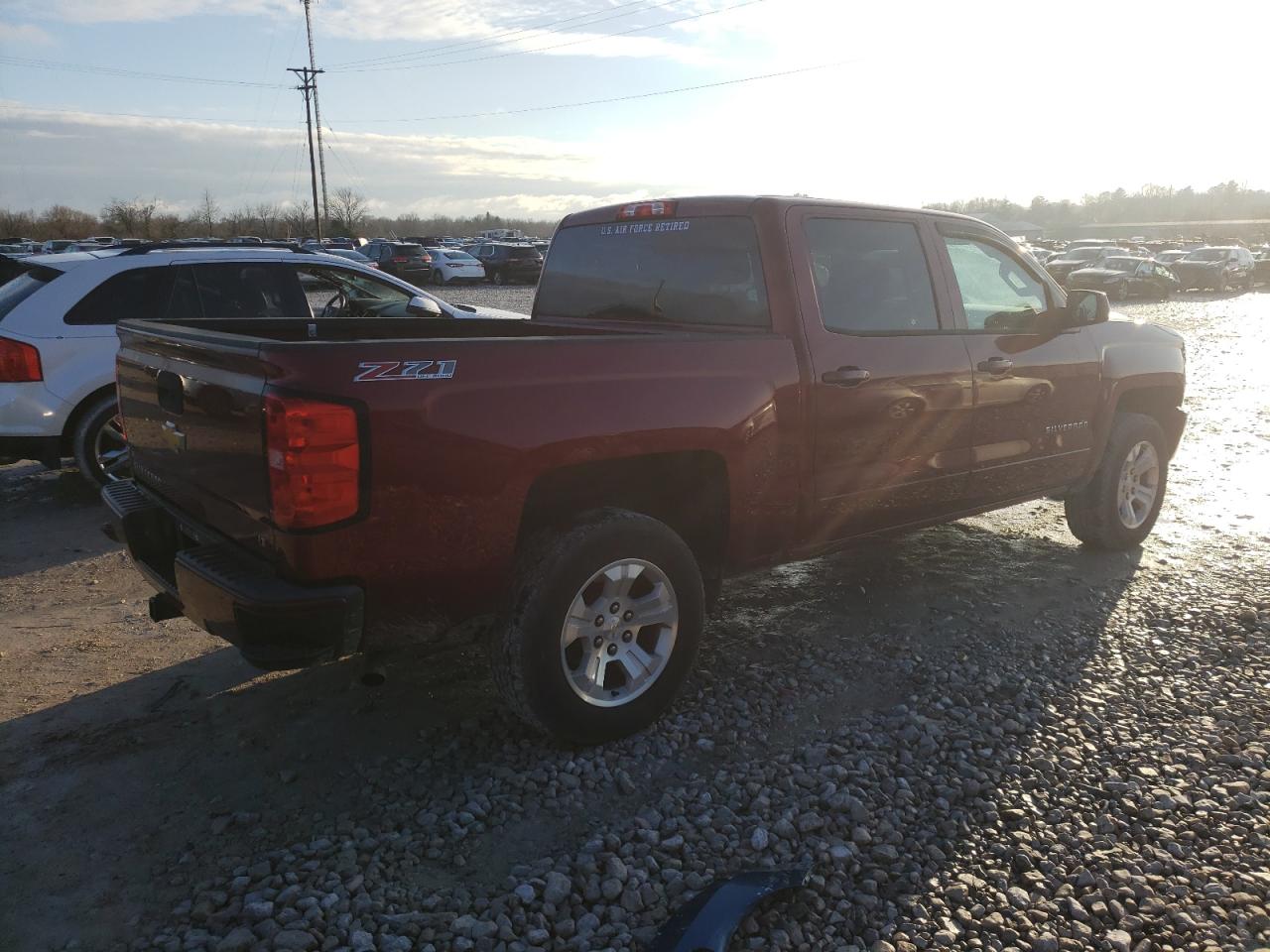 Изображение 3 2017 CHEVROLET SILVERADO K1500 LT 2017 с VIN 3GCUKREC3HG294987