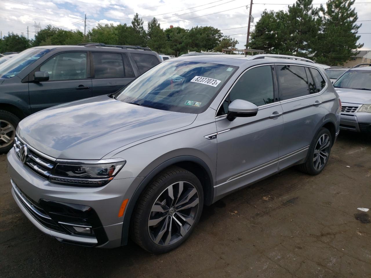 Obraz 1 z 2021 VOLKSWAGEN TIGUAN SEL PREMIUM R-LINE 2021 z VIN 3VV4B7AX4MM082819