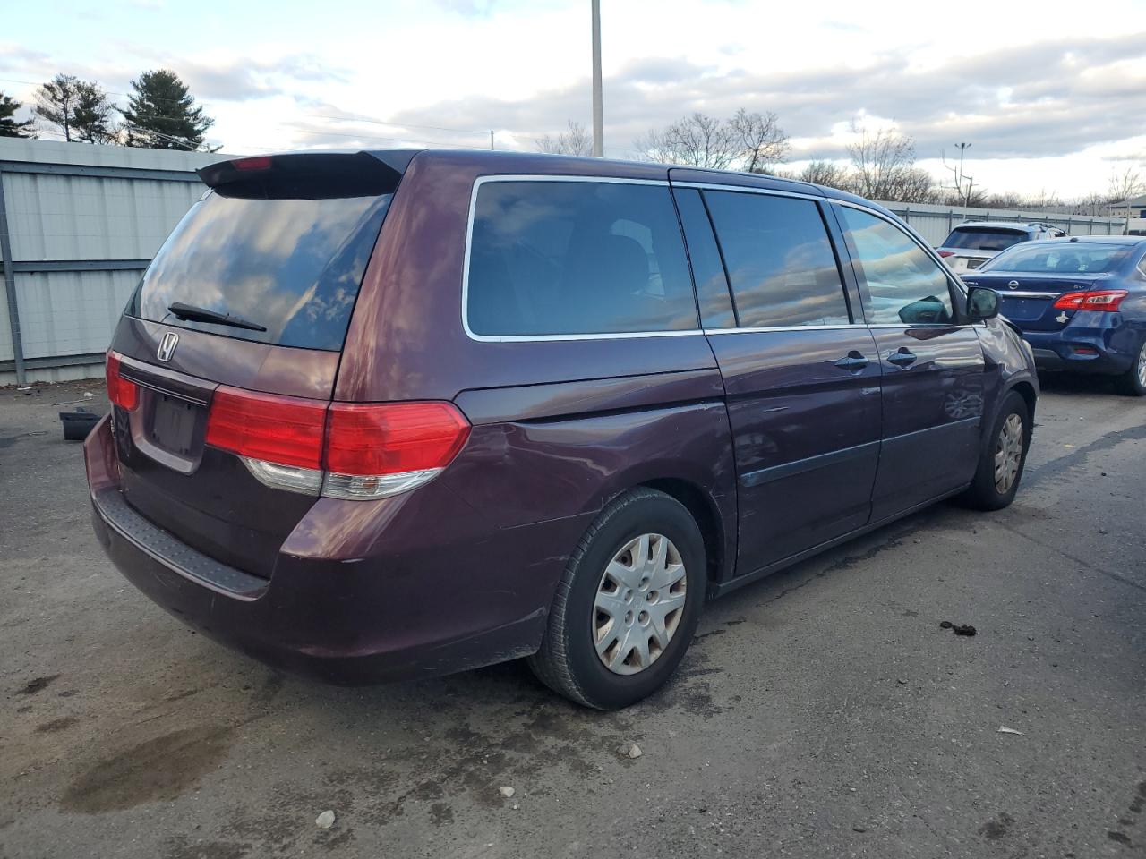 Image 3 of 2008 HONDA ODYSSEY LX 2008 with VIN 5FNRL38268B034575