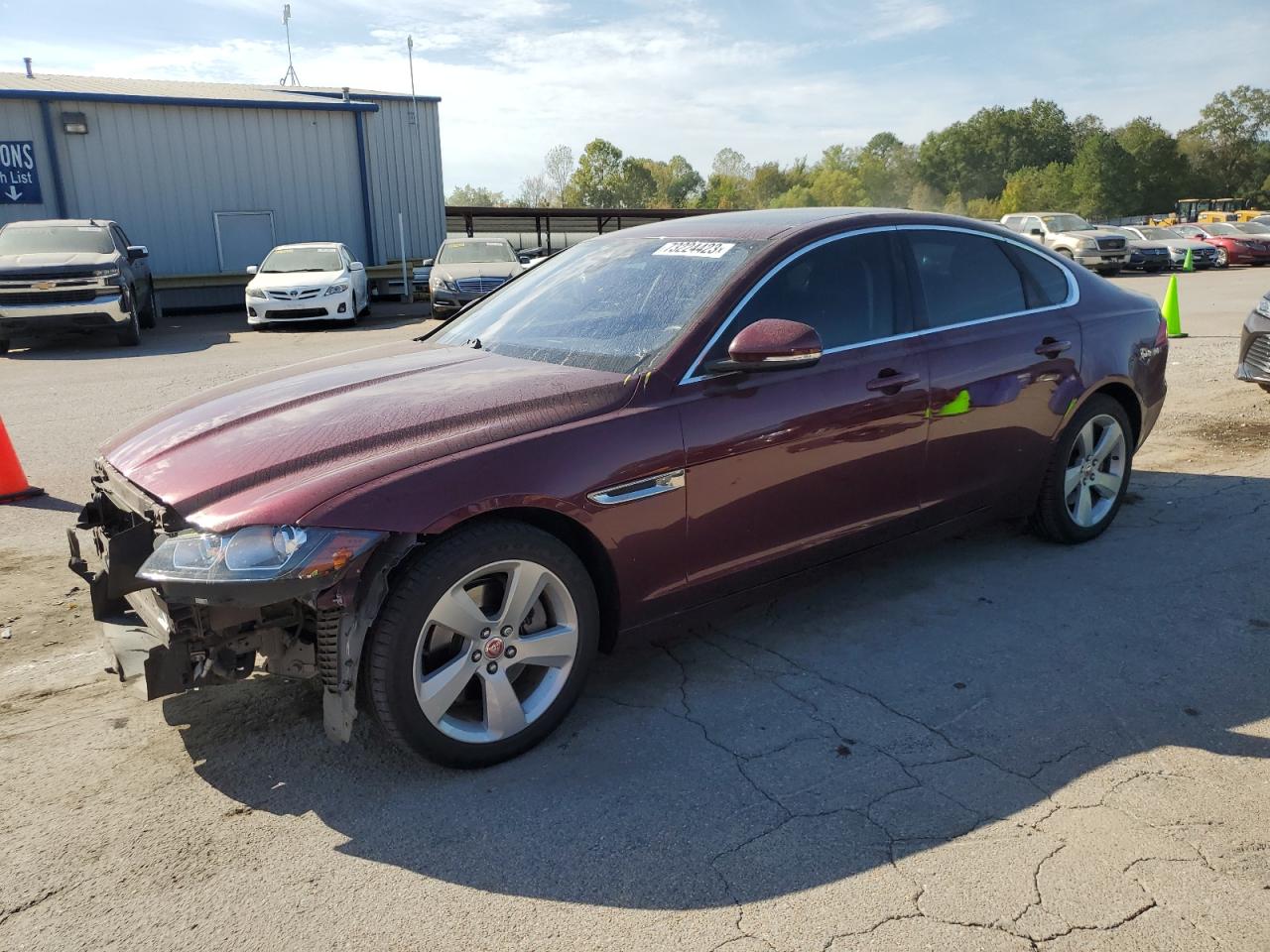 2017 JAGUAR XF  2017 image