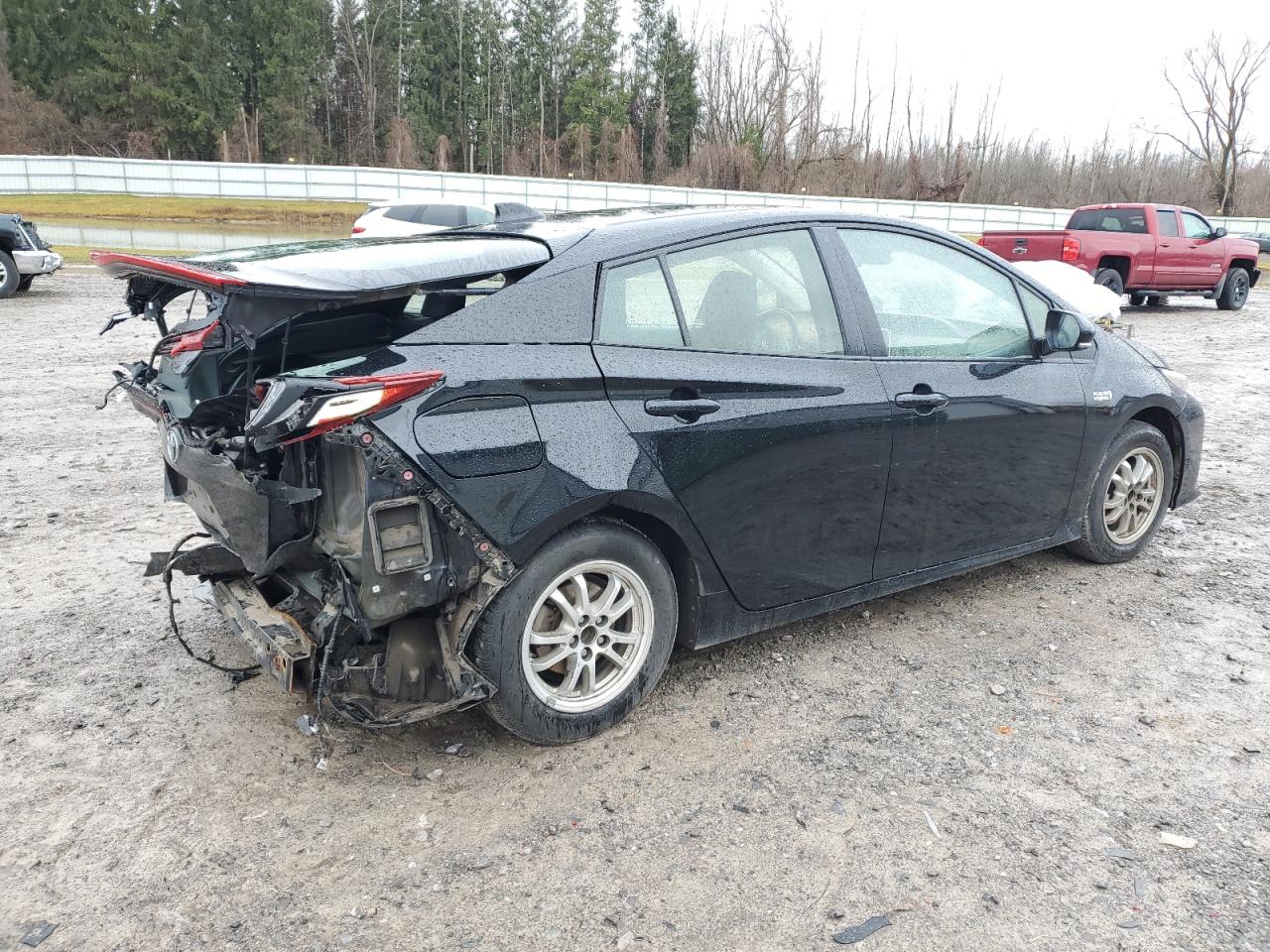 Image 3 of 2021 TOYOTA PRIUS PRIME LE 2021 with VIN JTDKAMFP1M3173192