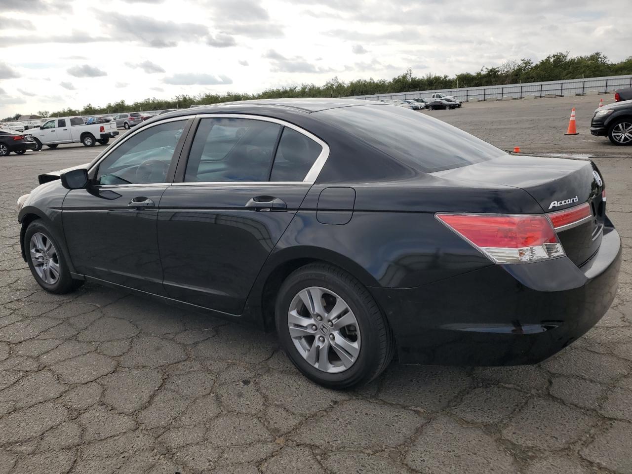 Изображение 2 2011 HONDA ACCORD SE 2011 с VIN 1HGCP2F68BA126427
