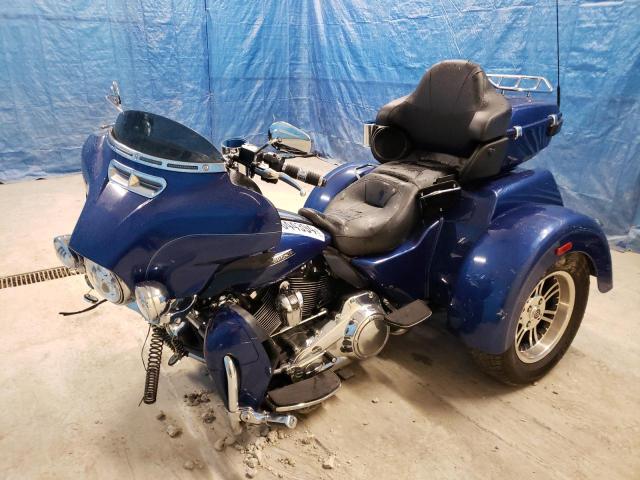 Image 2 of 2017 HARLEY-DAVIDSON FLHTCUTG TRI GLIDE ULTRA 2017 with VIN 1HD1MAD12HB857906