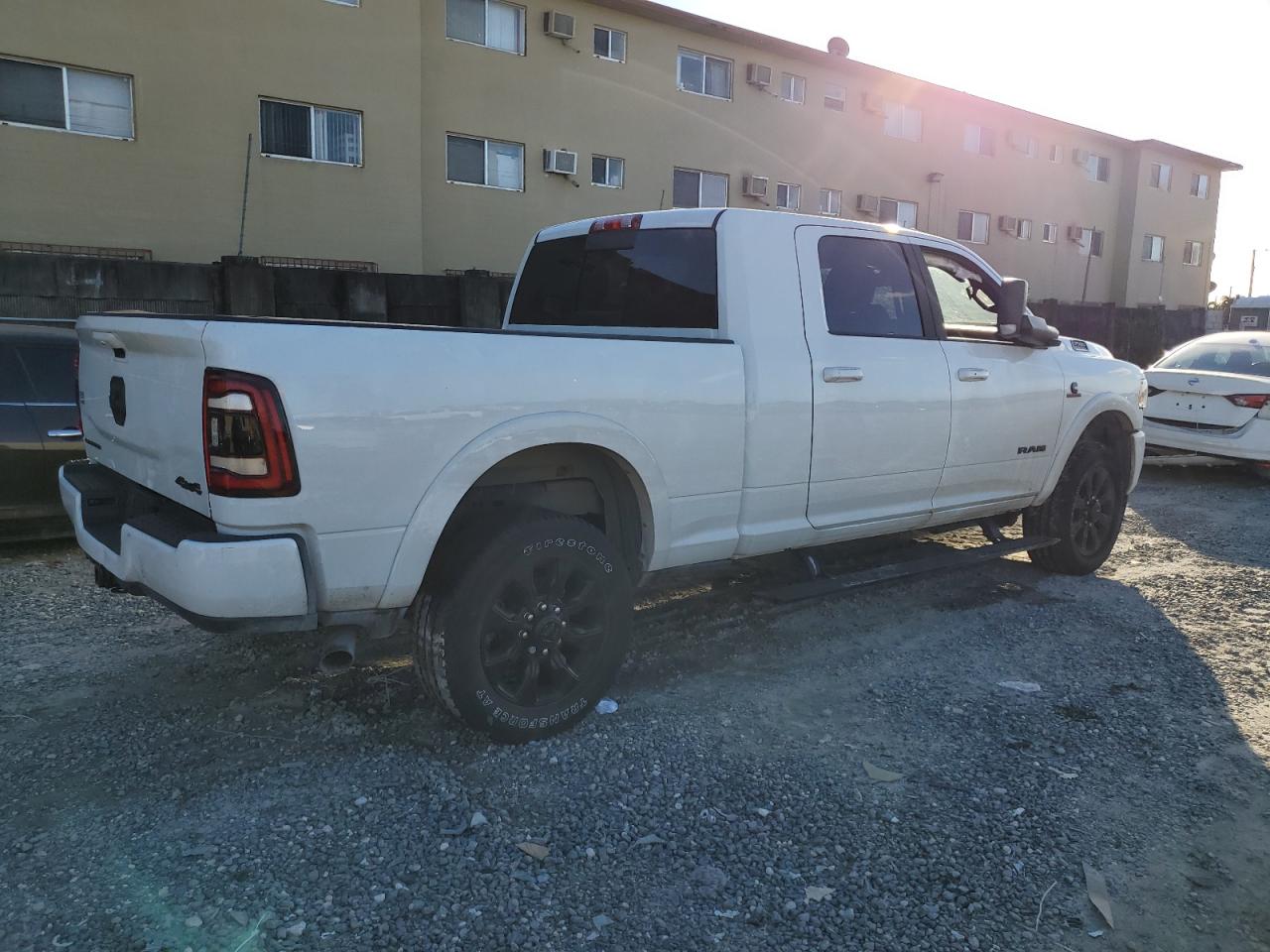 Image 3 of 2022 RAM 2500 LIMITED 2022 with VIN 3C6UR5TL3NG391178