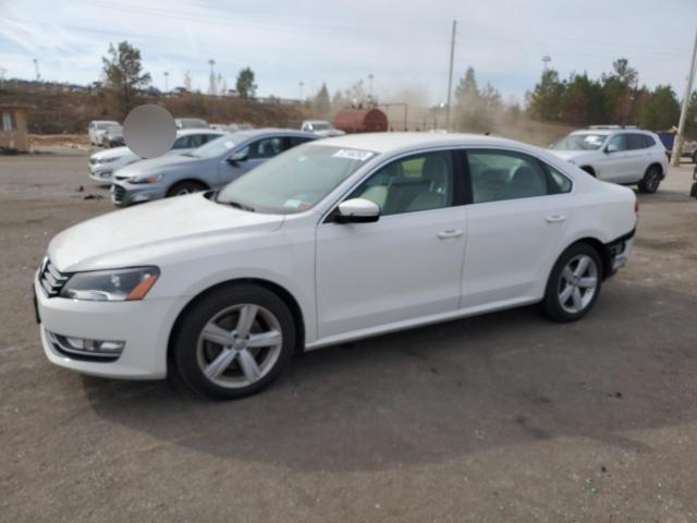 Изображение 1 2015 VOLKSWAGEN PASSAT S 2015 с VIN 1VWAT7A3XFC094714