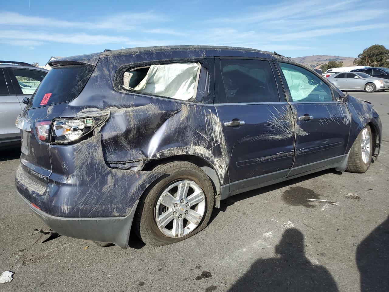 Image 3 of 2014 CHEVROLET TRAVERSE LT 2014 with VIN 1GNKRHKD7EJ119671