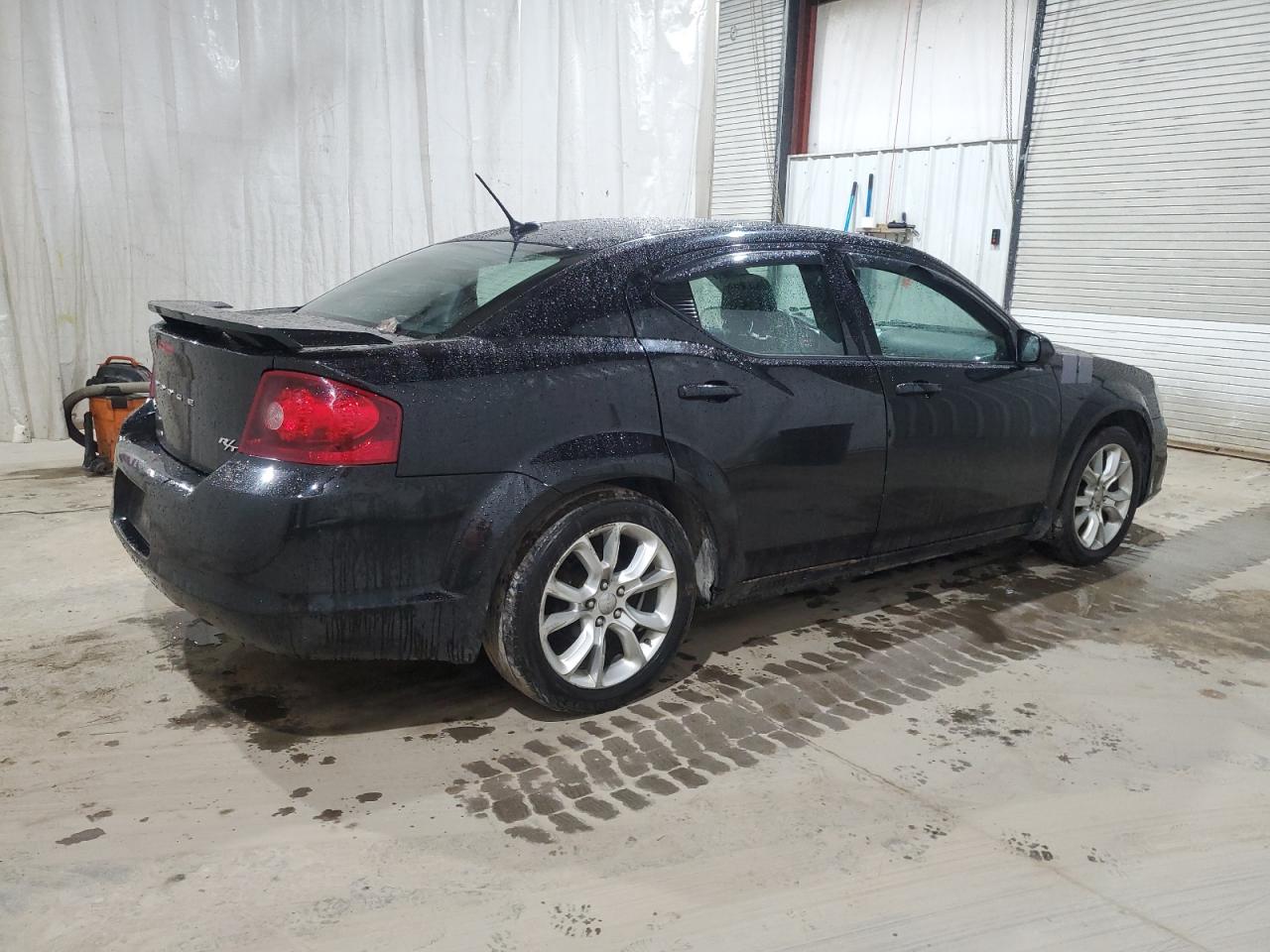 Image 3 of 2013 DODGE AVENGER R/T 2013 with VIN 1C3CDZBG4DN742382