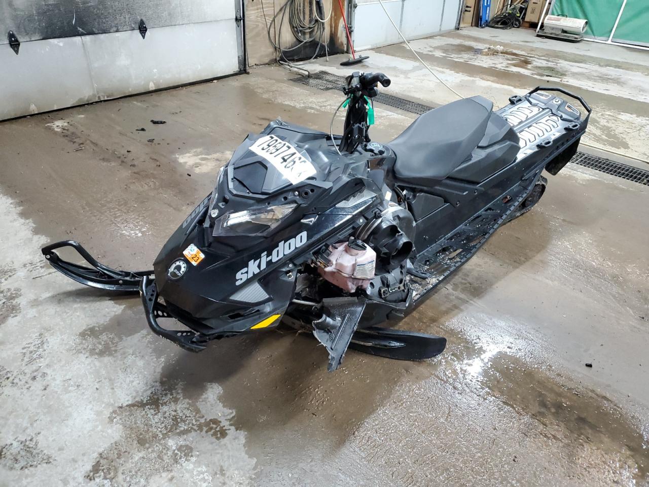Image 2 of 2017 SKI DOO RENEGADE 2017 with VIN 2BPSUFHZXHV000244