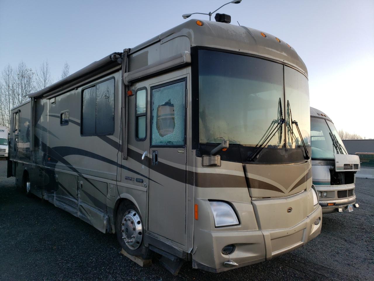 Image 1 of 2005 FREIGHTLINER CHASSIS X LINE MOTOR HOME 2005 with VIN 4UZAAHCYX5CU59782
