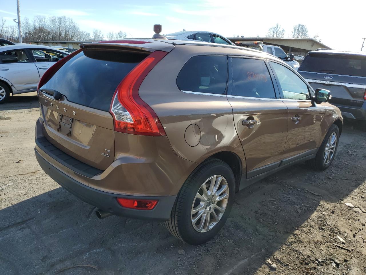 Obraz 3 z 2010 VOLVO XC60 T6 2010 z VIN YV4992DZ8A2031971