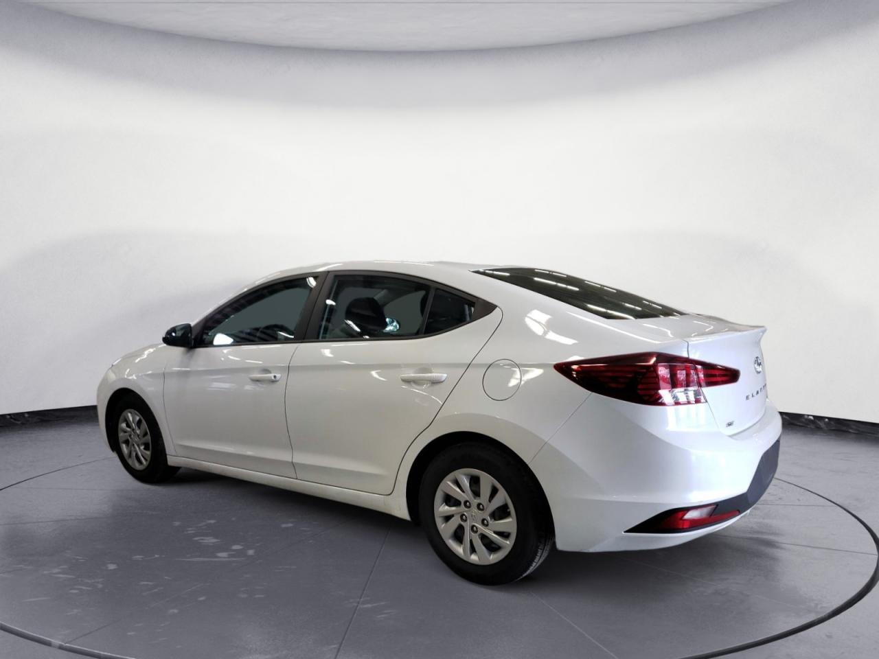 Изображение 2 2020 HYUNDAI ELANTRA SE 2020 с VIN 5NPD74LF1LH584694