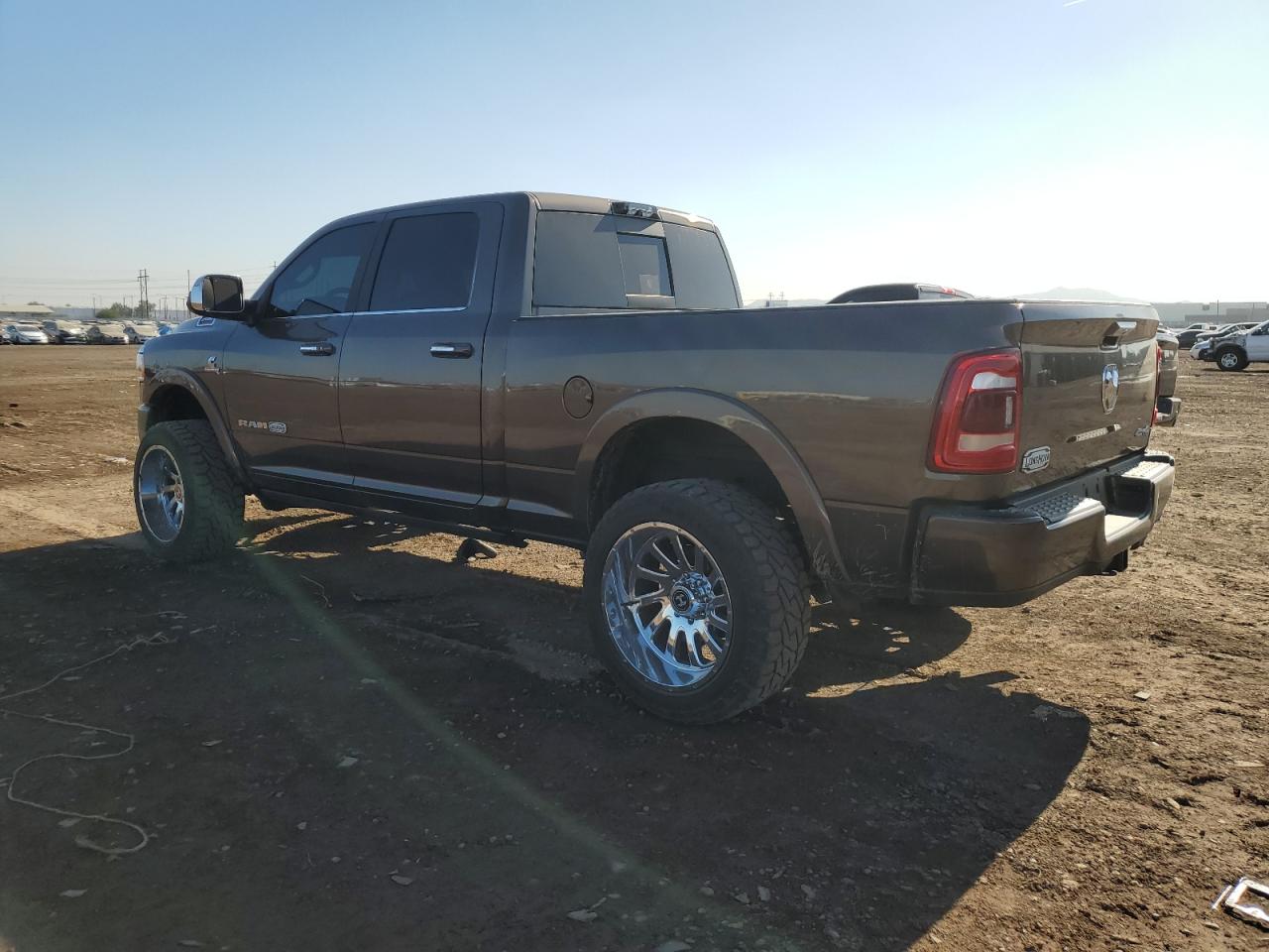 Изображение 2 2021 RAM 2500 LONGHORN 2021 с VIN 3C6UR5GL1MG611846