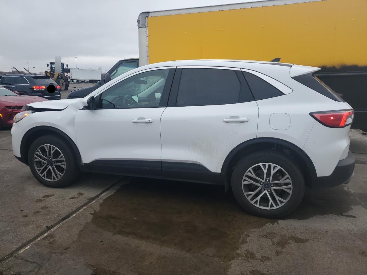 Image 2 of 2022 FORD ESCAPE SEL 2022 with VIN 1FMCU9H68NUA60005