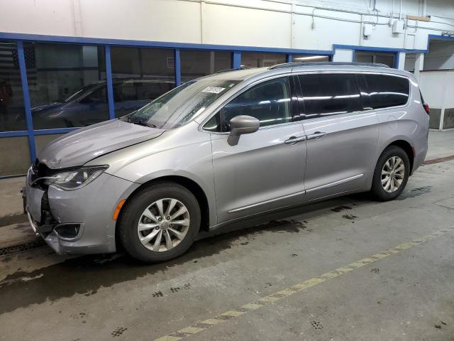 Image 1 of 2017 CHRYSLER PACIFICA TOURING L 2017 with VIN 2C4RC1BG9HR747337