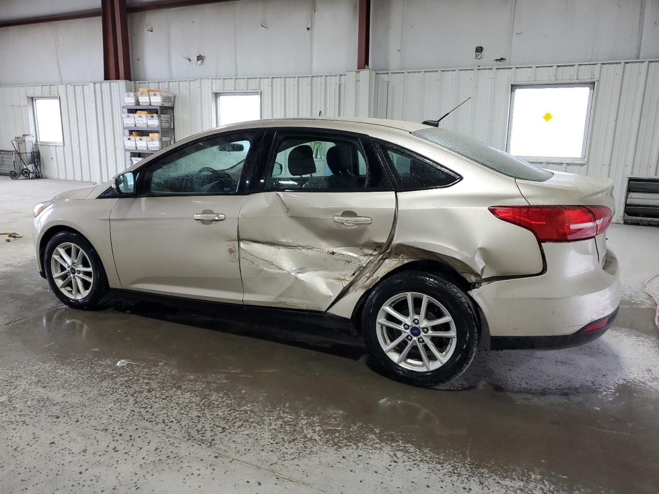 Image 2 of 2017 FORD FOCUS SE 2017 with VIN 1FADP3F28HL218257