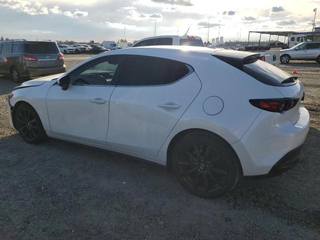 Image 2 of 2019 MAZDA 3 PREMIUM 2019 with VIN JM1BPANM3K1135654