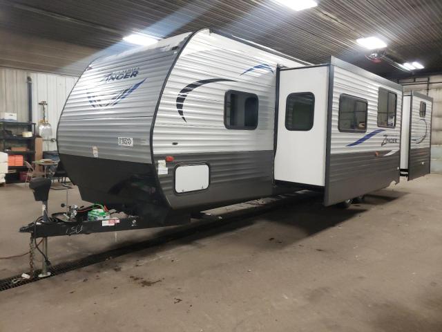 Image 2 of 2018 KEYSTONE ZINGER 2018 with VIN 4YDT3282XJS370736