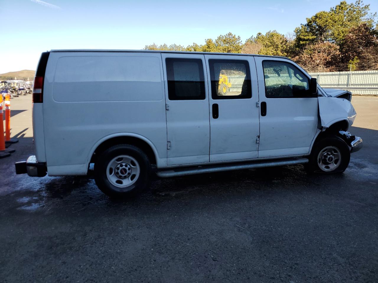 Obraz 3 z 2021 GMC SAVANA G2500 2021 z VIN 1GTW7AF73M1304925