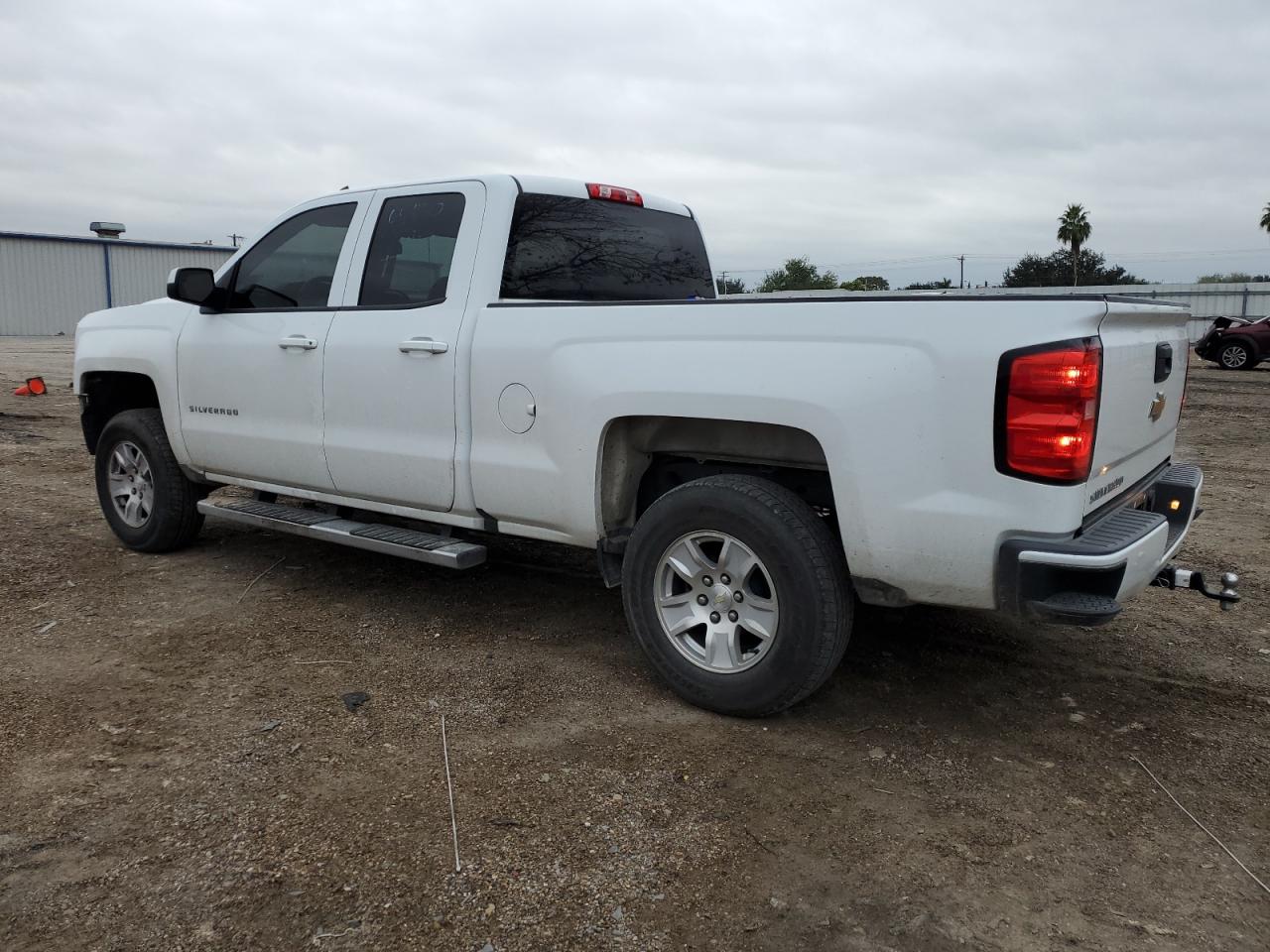 Изображение 2 2017 CHEVROLET SILVERADO C1500 2017 с VIN 1GCRCNEC1HZ169479