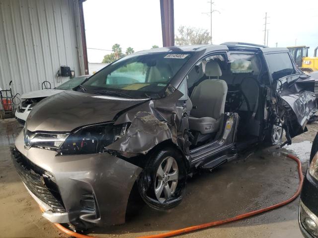 2020 TOYOTA SIENNA LE 2020 image