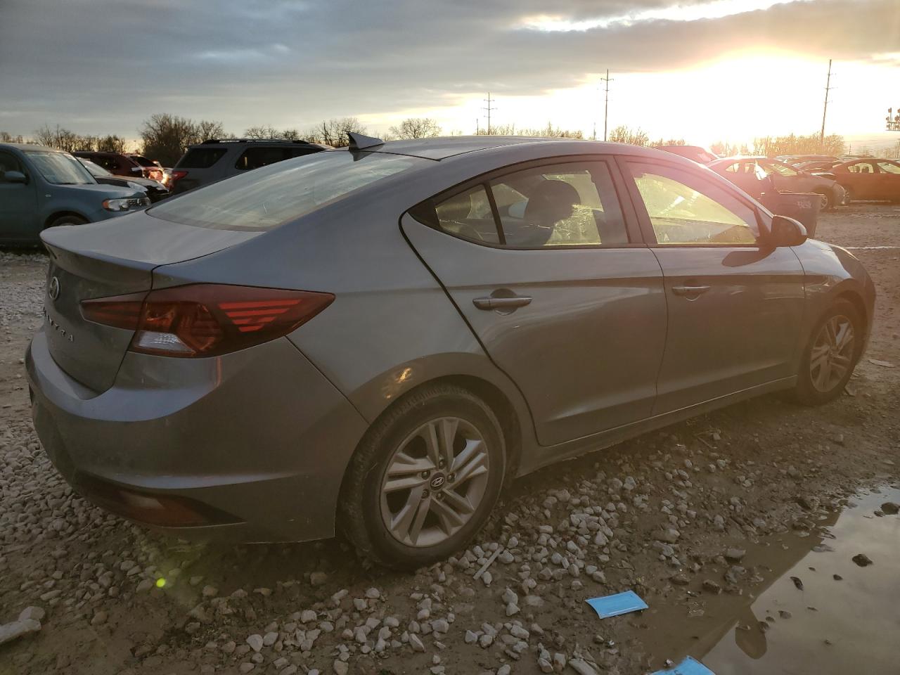 Obraz 3 z 2019 HYUNDAI ELANTRA SEL 2019 z VIN KMHD84LFXKU782204