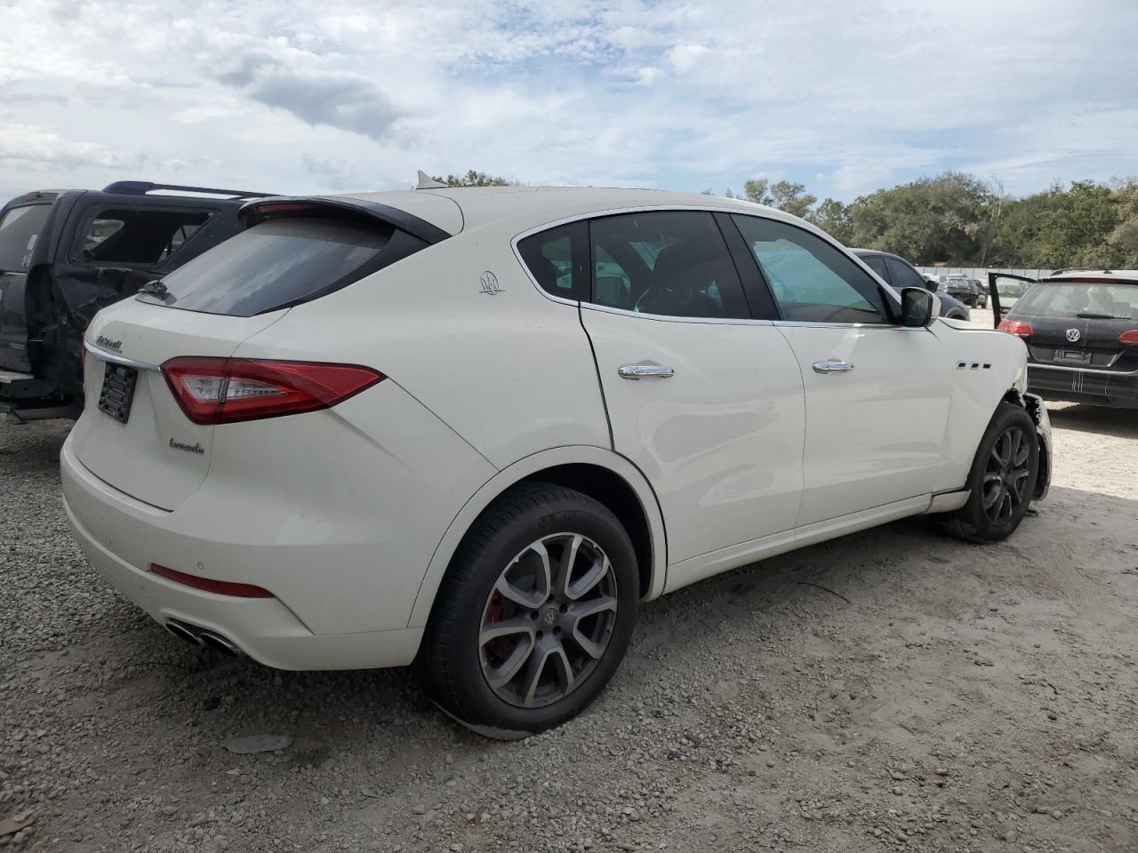 Image 3 of 2019 MASERATI LEVANTE  2019 with VIN ZN661XUA2KX313031