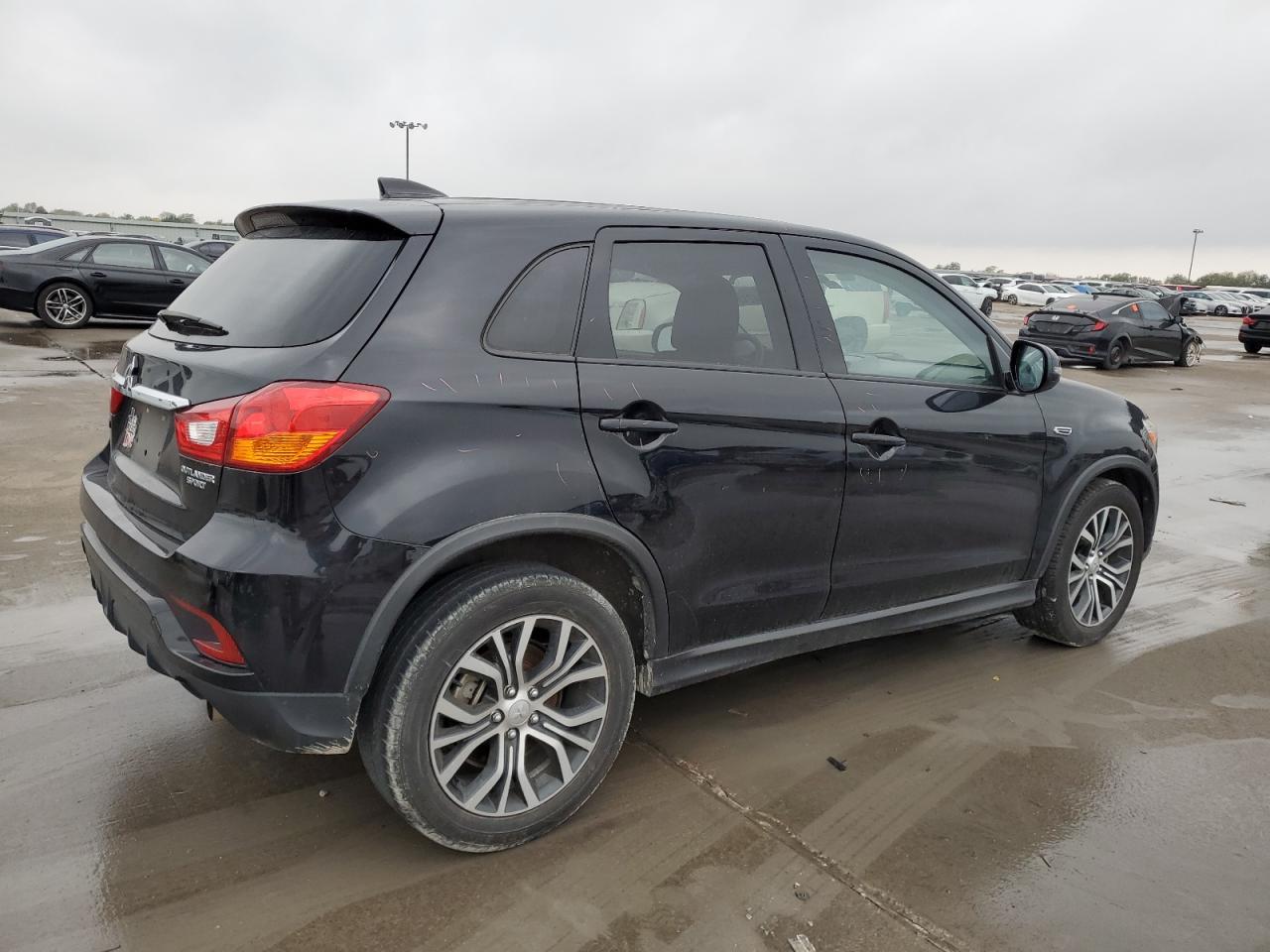 Изображение 3 2018 MITSUBISHI OUTLANDER SPORT ES 2018 с VIN JA4AP3AU1JU025979