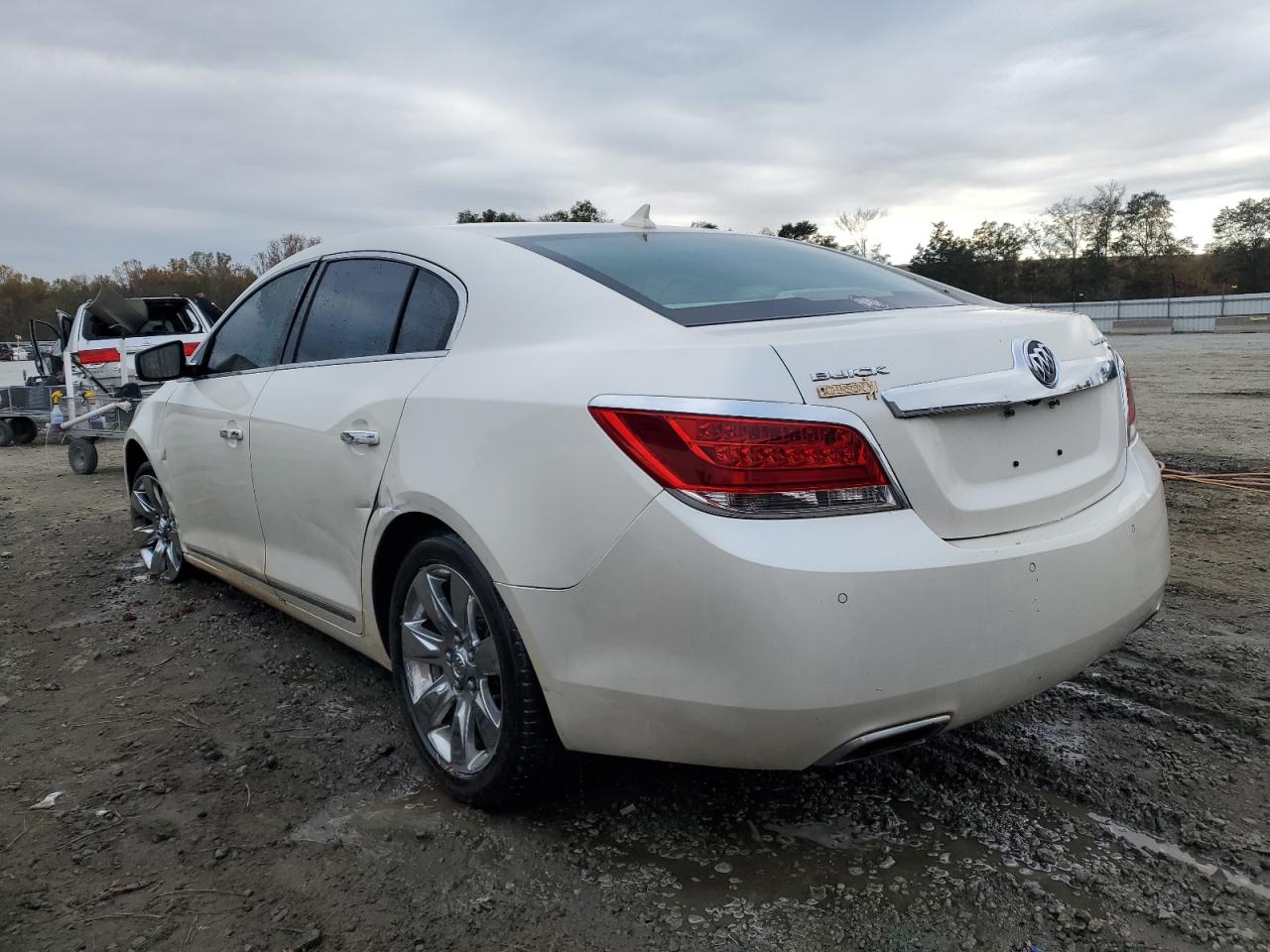 Obraz 2 z 2011 BUICK LACROSSE CXS 2011 z VIN 1G4GE5ED6BF283296
