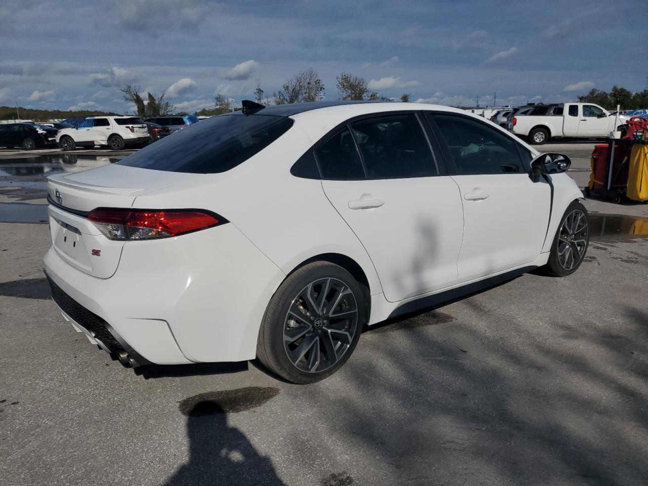 Image 3 of 2021 TOYOTA COROLLA SE 2021 with VIN 5YFS4MCEXMP089812
