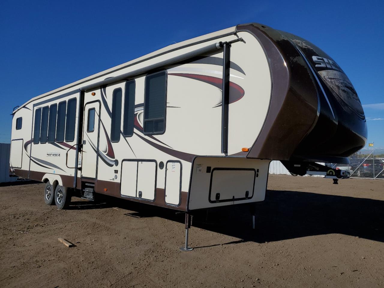 Изображение 1 2015 WILDWOOD SIERR400BH 2015 с VIN 4X4FSEP29FJ040485