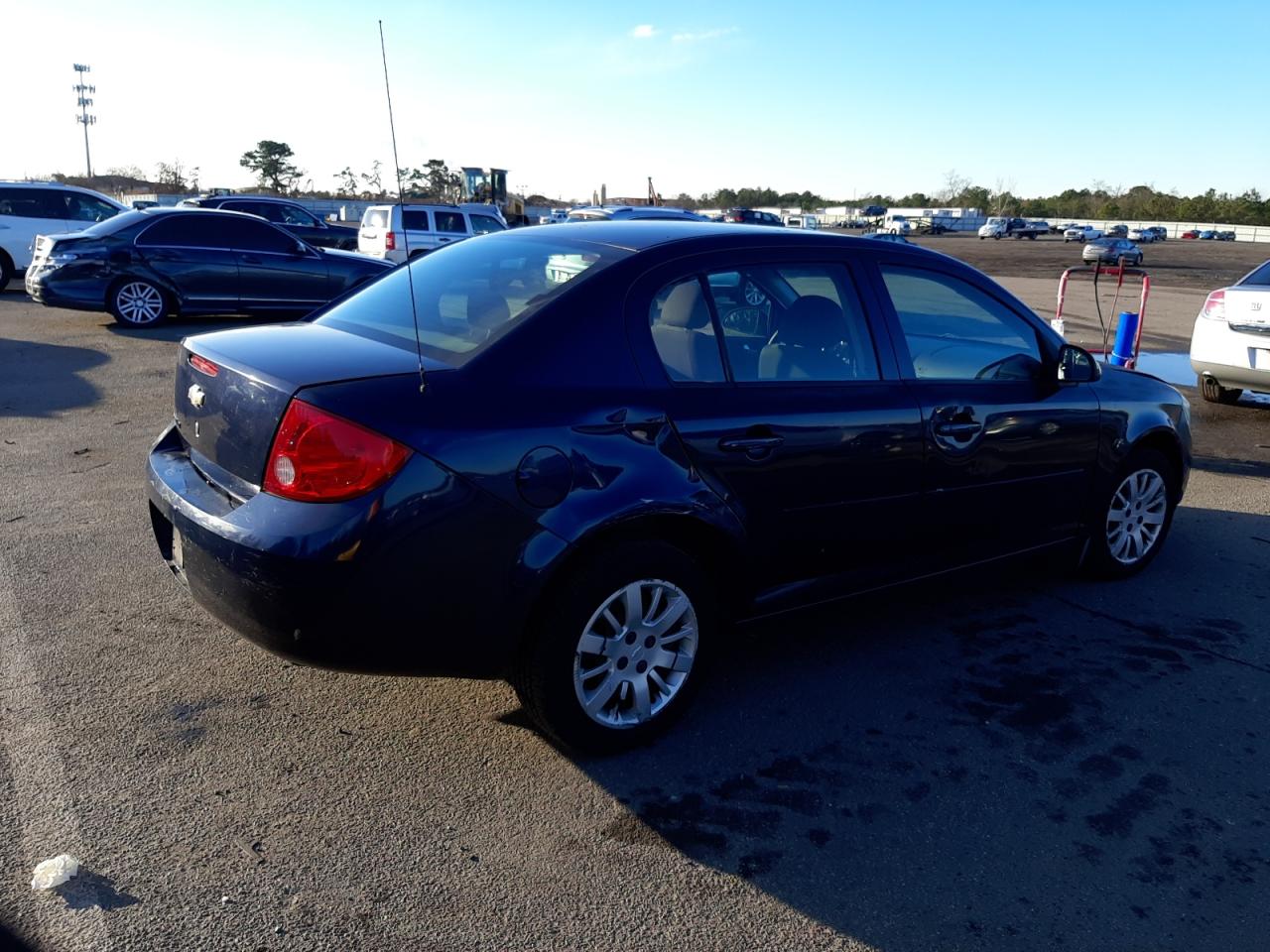 Image 3 of 2009 CHEVROLET COBALT LT 2009 with VIN 1G1AT58H097288277