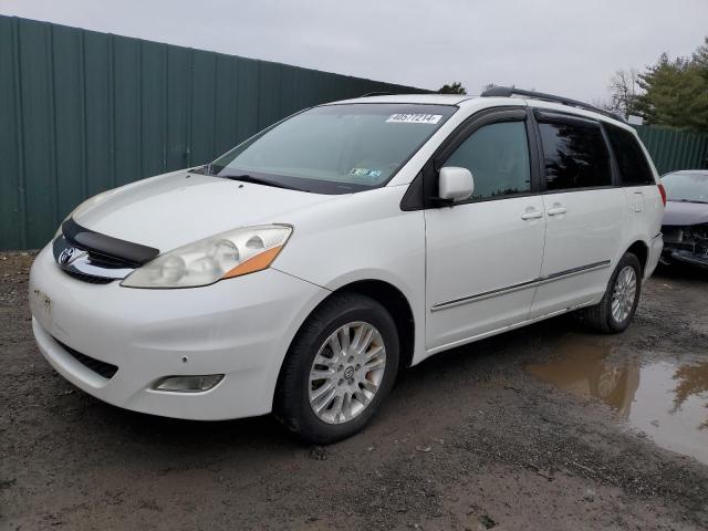Image 1 of 2009 TOYOTA SIENNA XLE 2009 with VIN 5TDBK22C69S027154
