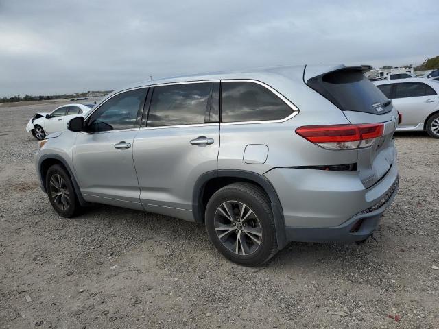 Obraz 2 z 2017 TOYOTA HIGHLANDER LE 2017 z VIN 5TDZARFH8HS024478