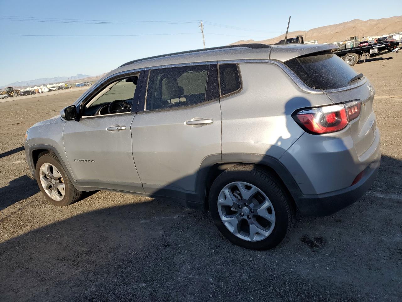 Image 2 of 2020 JEEP COMPASS LIMITED 2020 with VIN 3C4NJCCBXLT154434