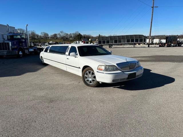 Image 1 of 2006 LINCOLN TOWN CAR EXECUTIVE 2006 with VIN 1L1FM88W26Y630583