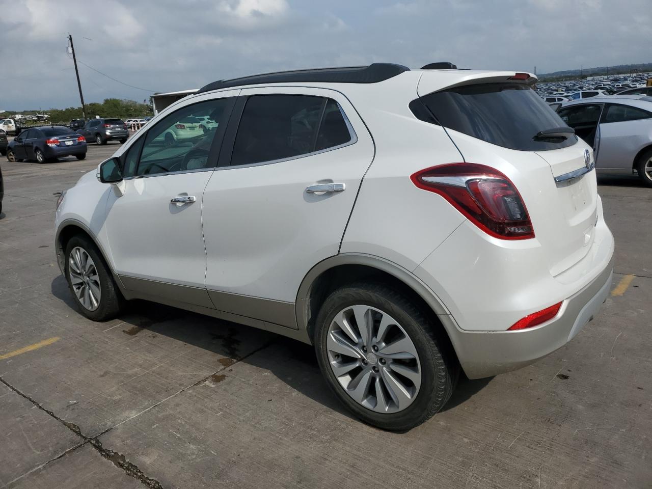 Image 2 of Buick Encore Preferred 2019 with VIN KL4CJASB8KB707072