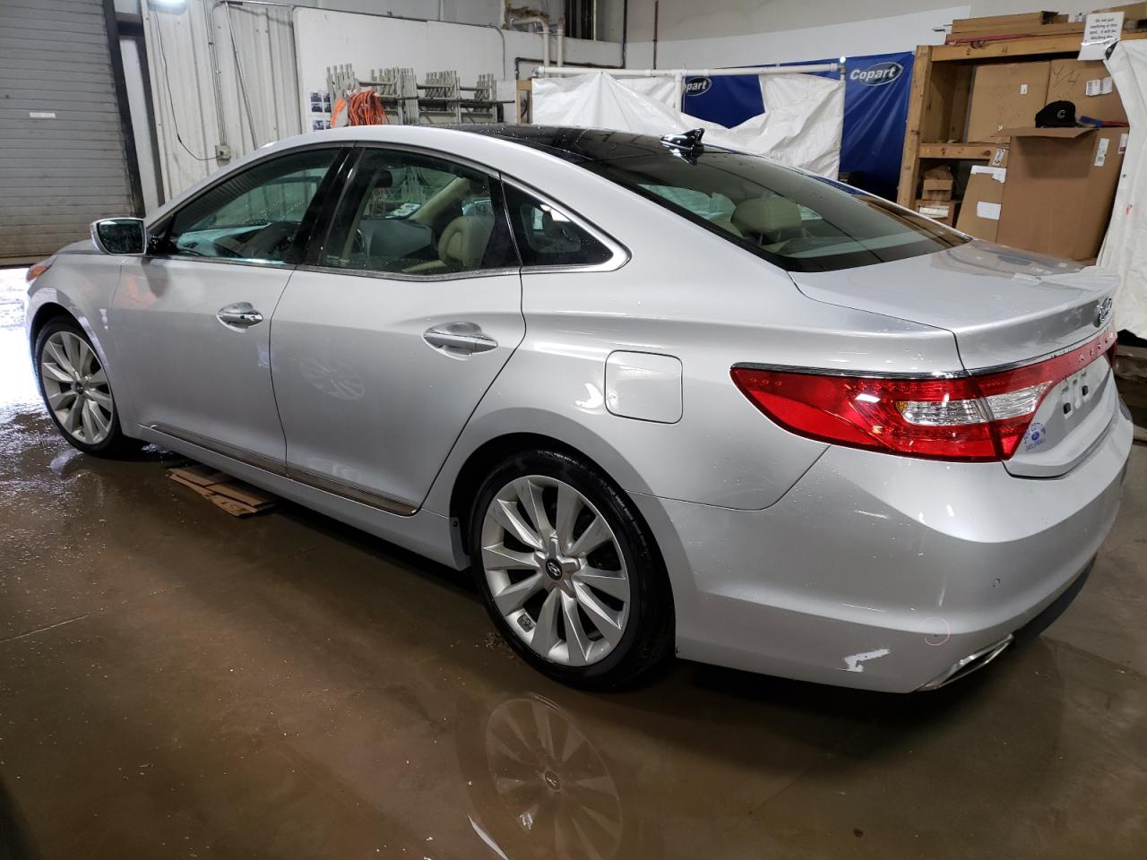 Image 2 of 2016 HYUNDAI AZERA LIMITED 2016 with VIN KMHFH4JG0GA527381