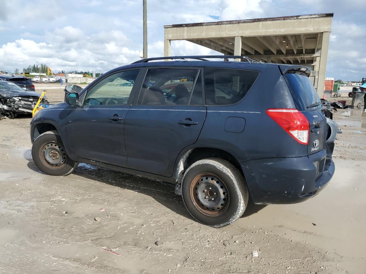 Obraz 2 z 2006 TOYOTA RAV4  2006 z VIN JTMZD33V465008120