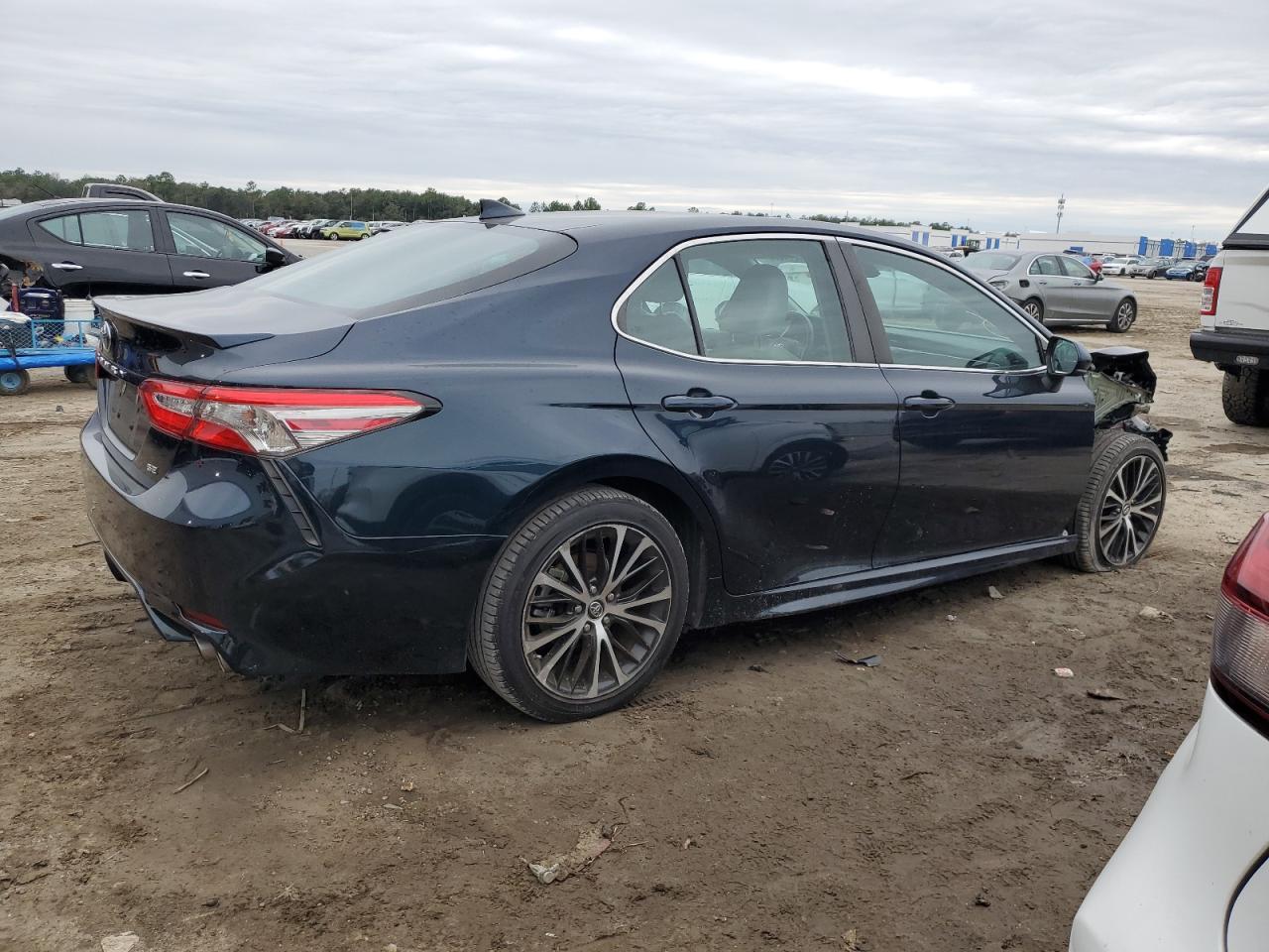 Image 3 of 2019 TOYOTA CAMRY L 2019 with VIN 4T1B11HK4KU758948