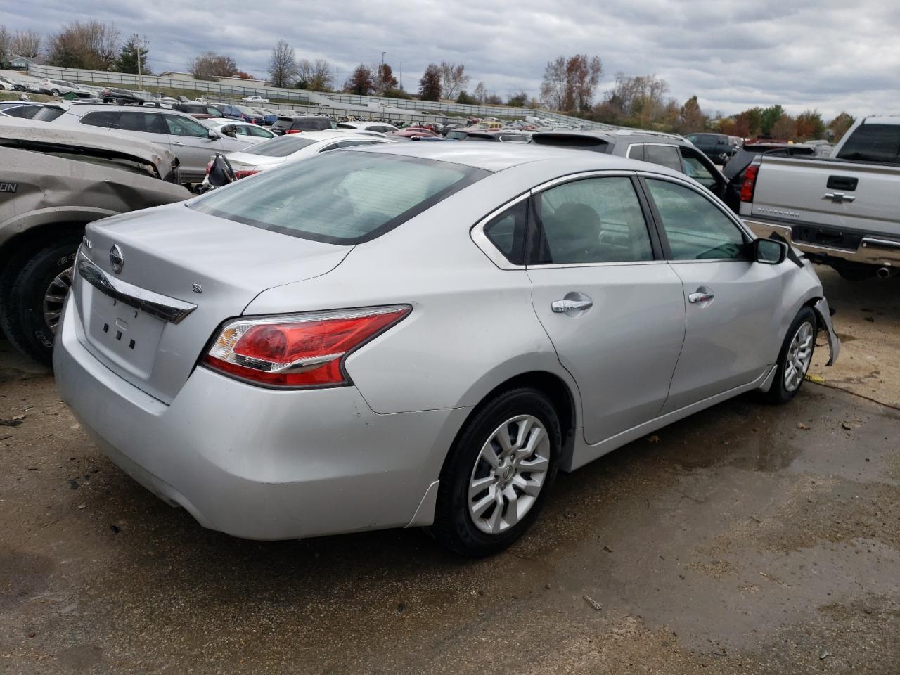Image 3 of 2015 NISSAN ALTIMA 2.5 2015 with VIN 1N4AL3AP0FN329663