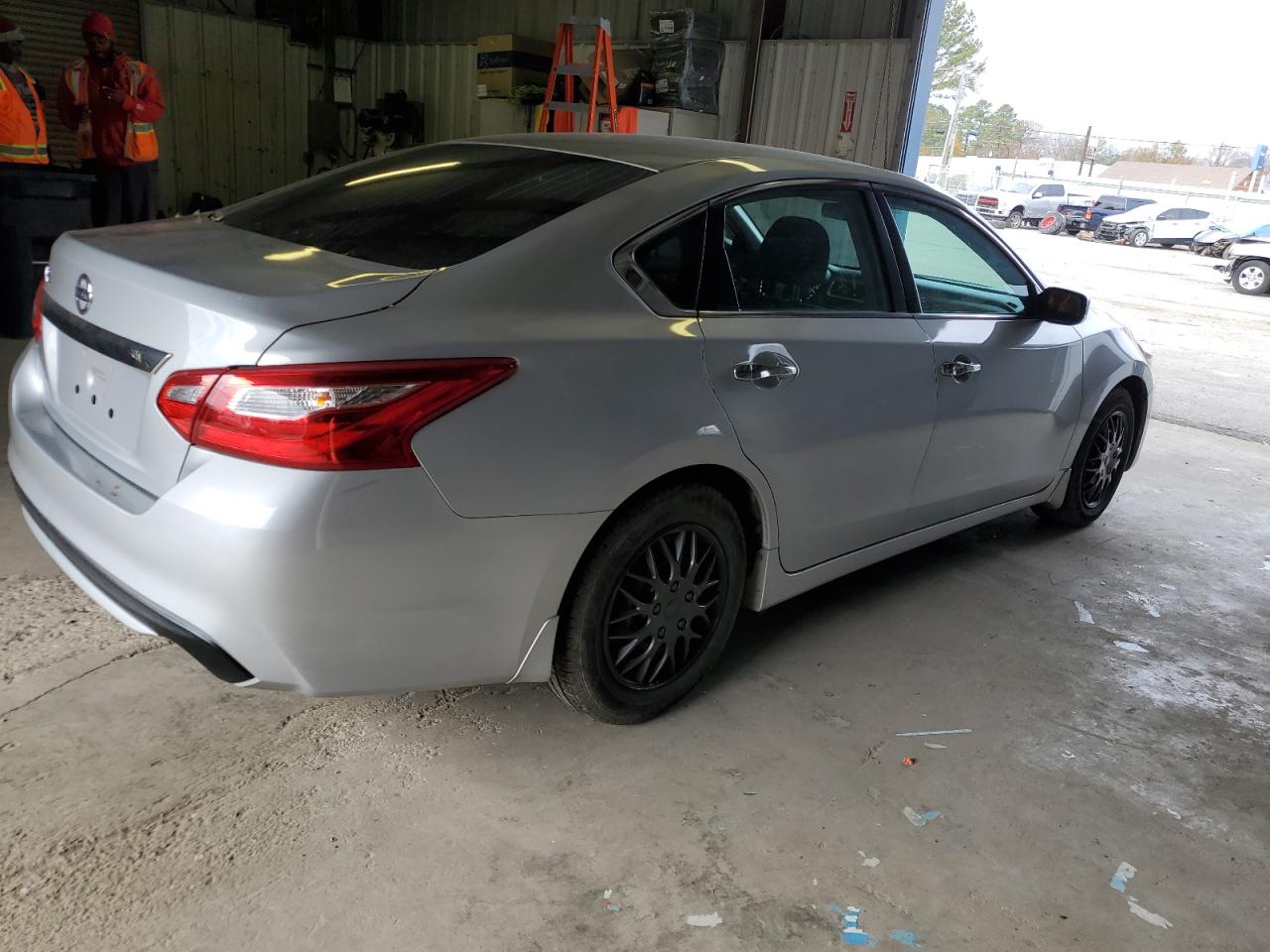 Изображение 3 2017 NISSAN ALTIMA 2.5 2017 с VIN 1N4AL3AP1HN360973