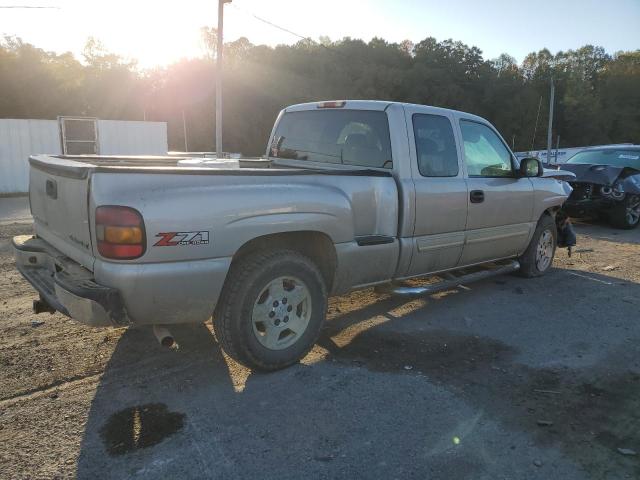 Obraz 3 z 2004 CHEVROLET SILVERADO K1500 2004 z VIN 1GCEK19T04Z253582
