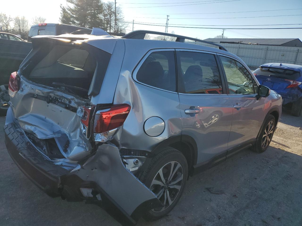 Obraz 3 z 2021 SUBARU FORESTER LIMITED 2021 z VIN JF2SKAUC6MH414289