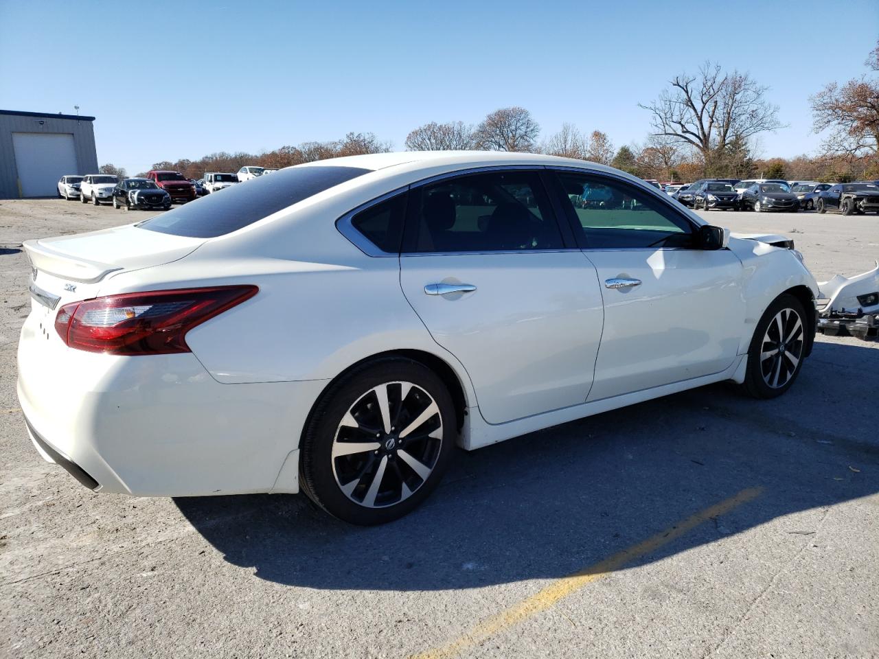 Image 3 of 2018 NISSAN ALTIMA 2.5 2018 with VIN 1N4AL3AP3JC136850