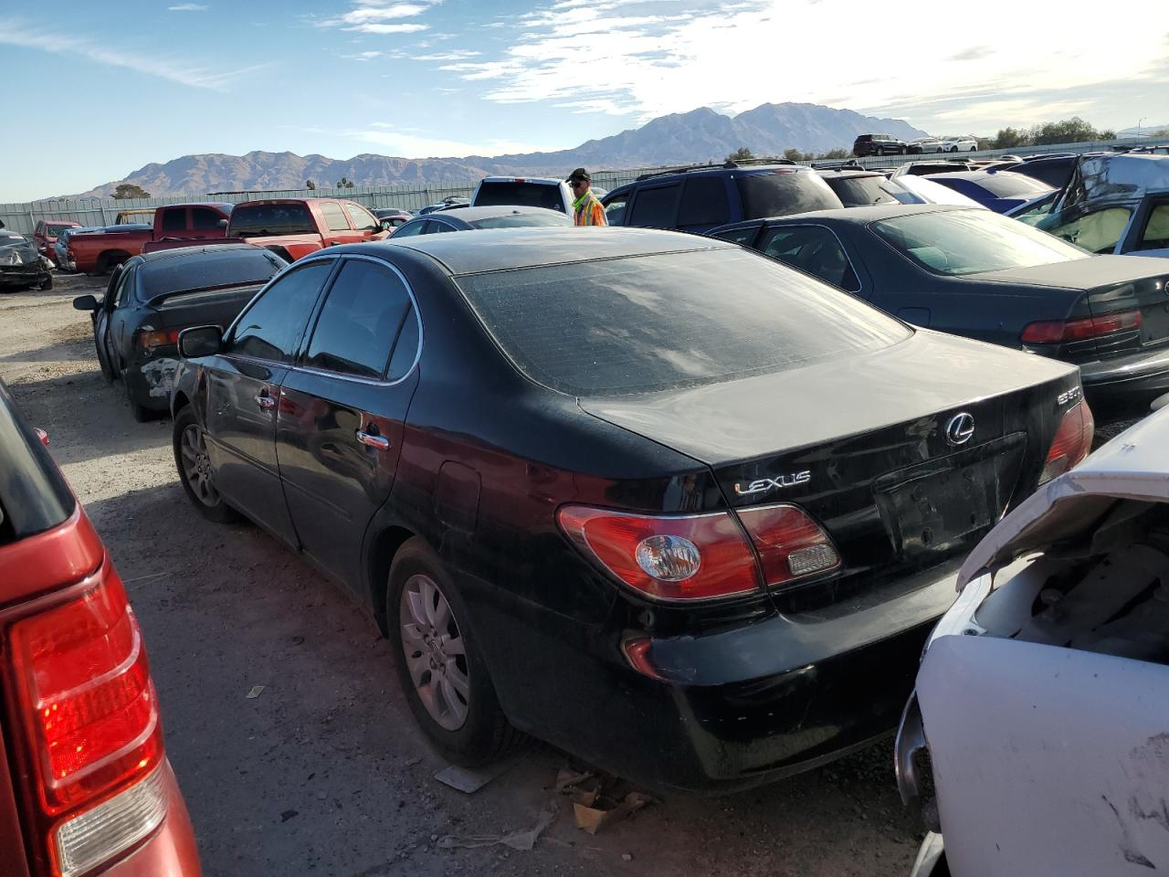 Obraz 2 z 2002 LEXUS ES 300 2002 z VIN JTHBF30G225011205