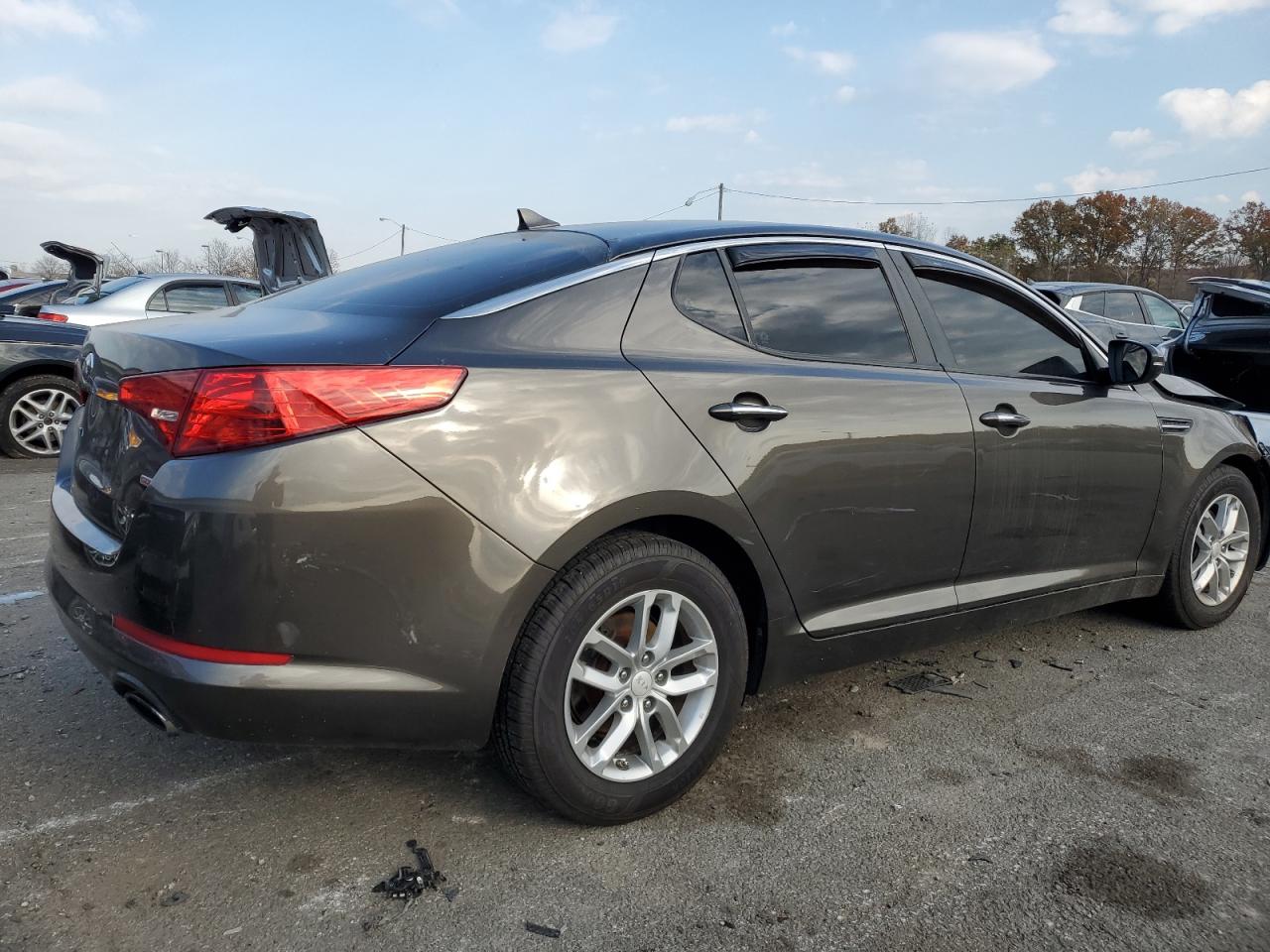 Obraz 3 z 2013 KIA OPTIMA LX 2013 z VIN 5XXGM4A7XDG096066