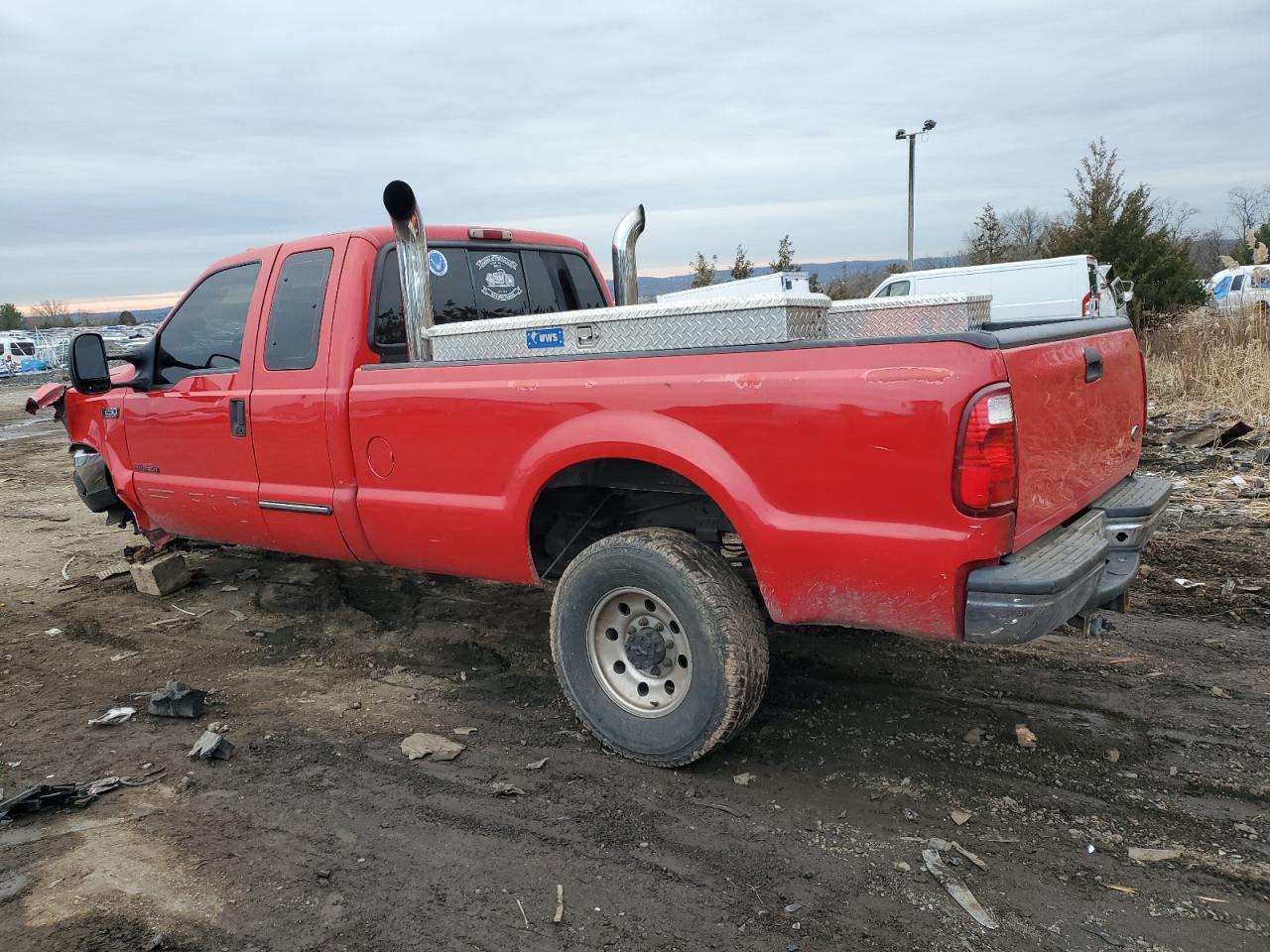 Image 2 of 2002 FORD F250 SUPER DUTY 2002 with VIN 1FTNX21F22EB85321